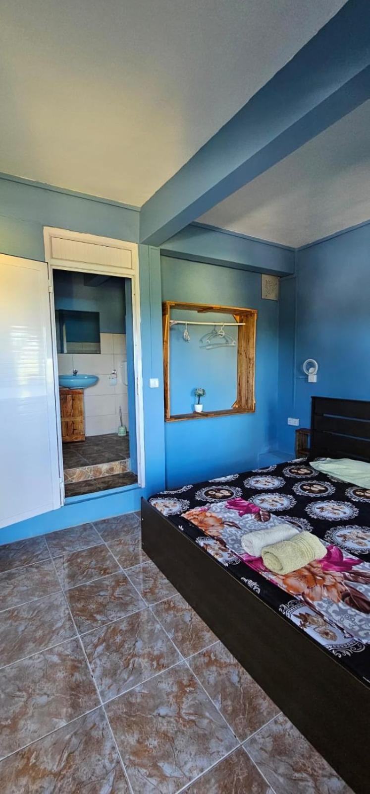 Tilapasse Resto & Guest House Port South East Kültér fotó