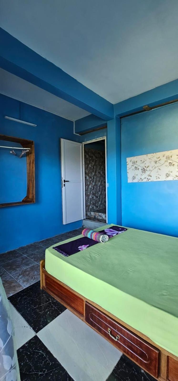 Tilapasse Resto & Guest House Port South East Kültér fotó
